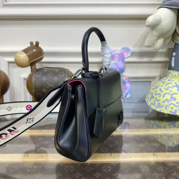 Louis Vuitton Cluny Mini Black - Image 5