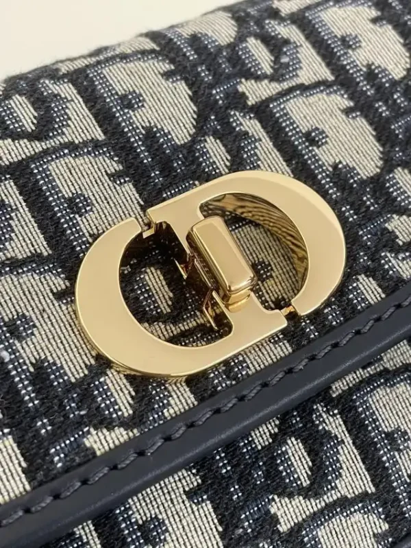 Dior 30 Montaigne Avenue Bag - Image 6