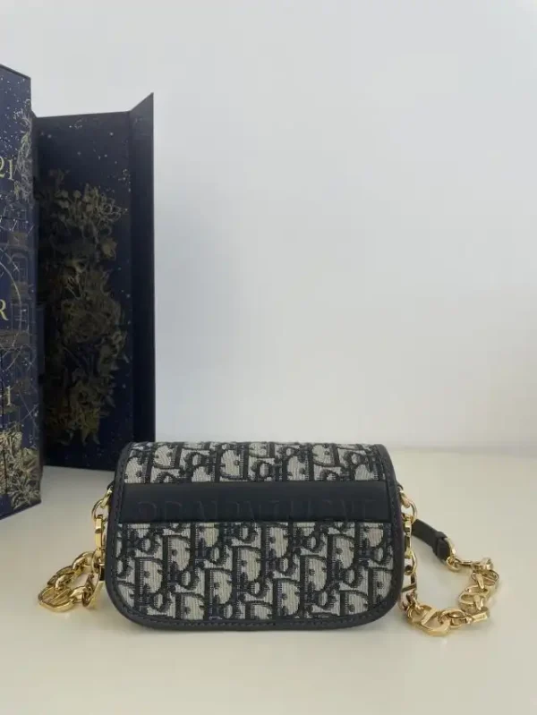 Dior 30 Montaigne Avenue Bag - Image 8