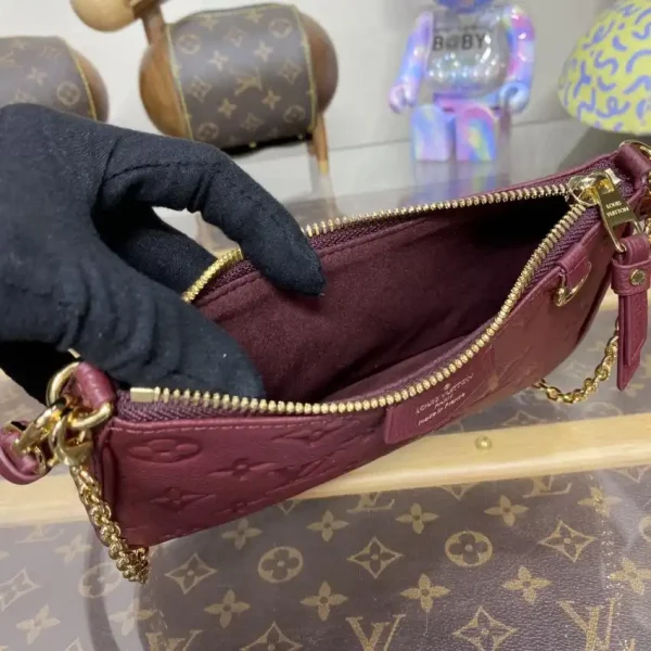 Louis Vuitton Easy Pouch Bordeuax - Image 5