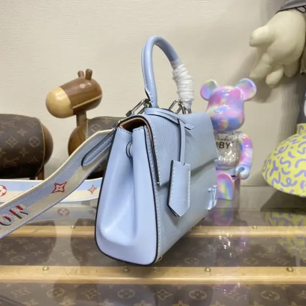 Louis Vuitton Cluny Mini Sky Blue - Image 3