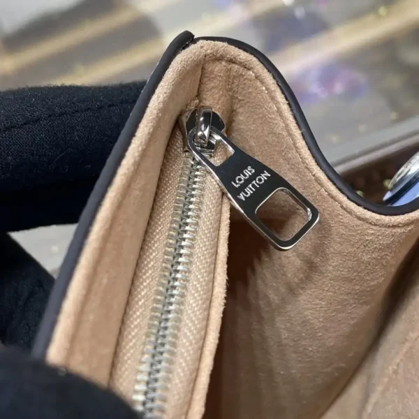 Louis Vuitton Cluny Mini Sky Blue - Image 4