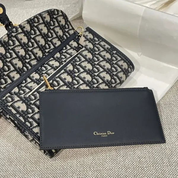 Dior Bobby East-West Pouch - Image 4
