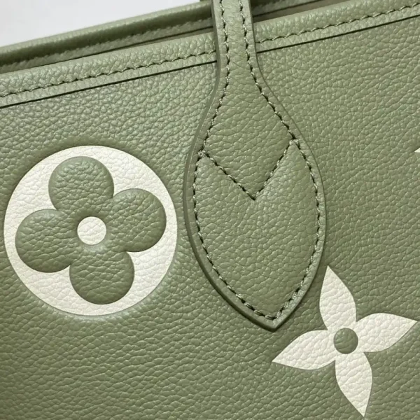 Louis Vuitton Neverfull MM Green - Image 5