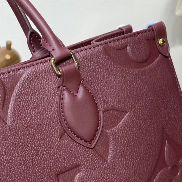 LV OnTheGo Bordeaux - Image 2