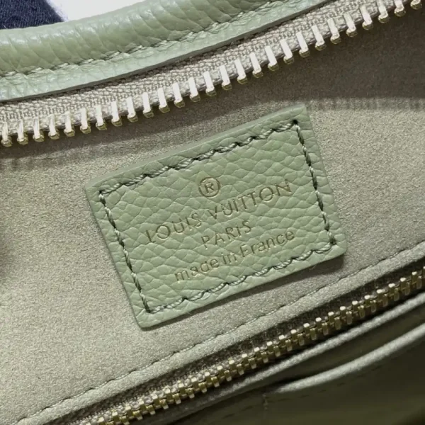 Louis Vuitton Carry All Green - Image 5