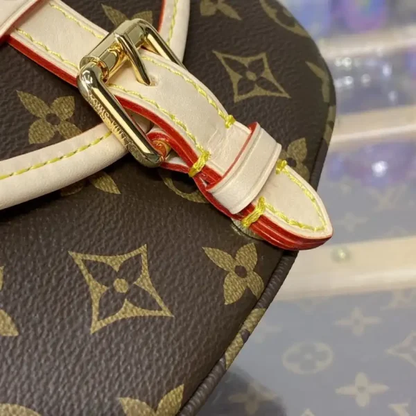 Louis Vuitton Saumur - Image 2