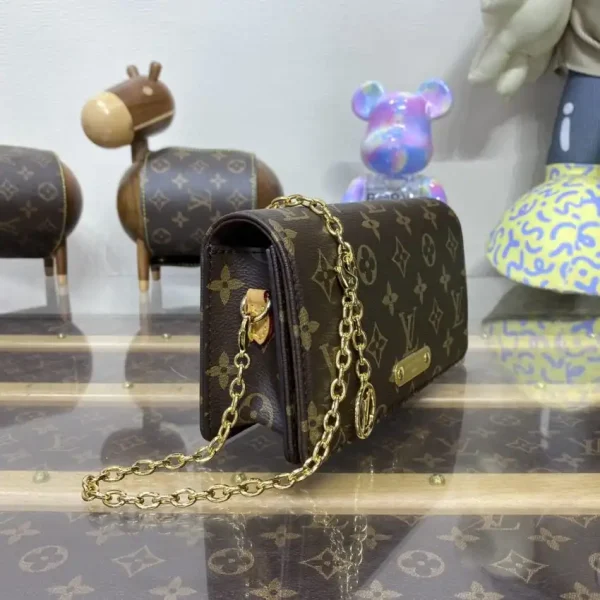 Louis Vuitton Wallet On Chain Lily Brown - Image 4