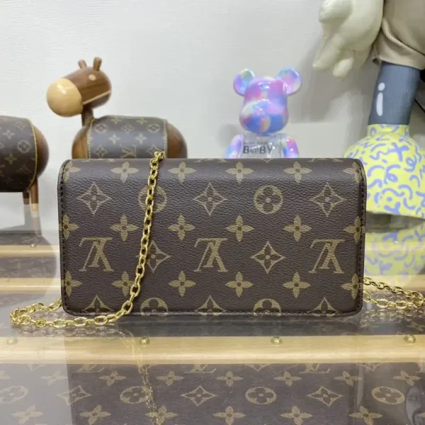 Louis Vuitton Wallet On Chain Lily Brown - Image 5