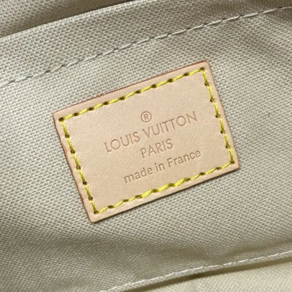 Louis Vuitton Favorite White Grid - Image 3