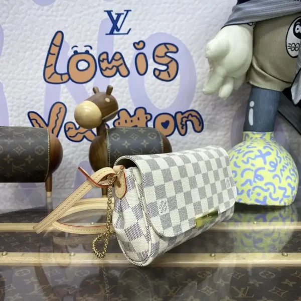 Louis Vuitton Favorite White Grid - Image 6