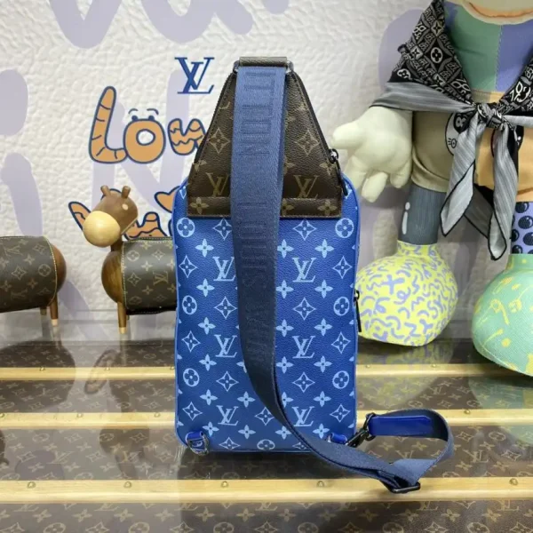 Louis Vuitton Avenue Slingbag Blue - Image 3