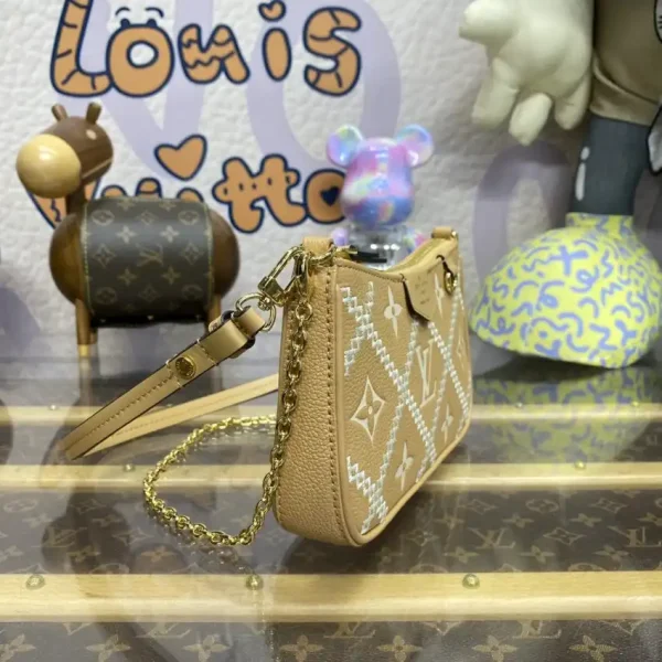 Louis Vuitton Easy Pouch Apricot - Image 8