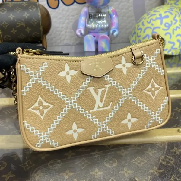 Louis Vuitton Easy Pouch Apricot - Image 2