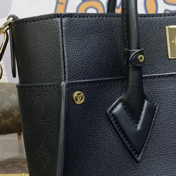 Louis Vuitton On My Side Black - Image 9