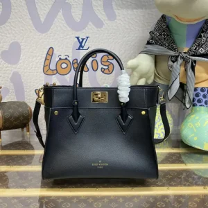 Louis Vuitton On My Side Black