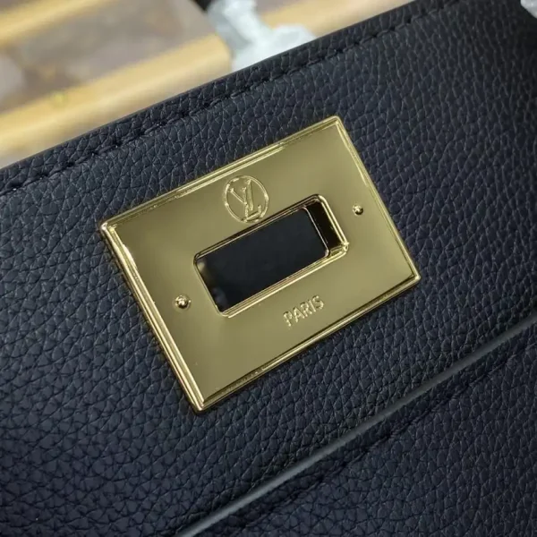 Louis Vuitton On My Side Black - Image 10