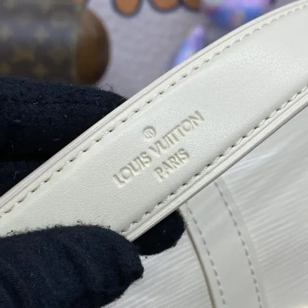 Louis Vuitton Saumur White - Image 2