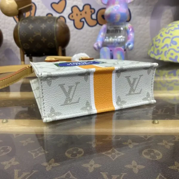Louis Vuitton Sac Plat Petit II - Image 3
