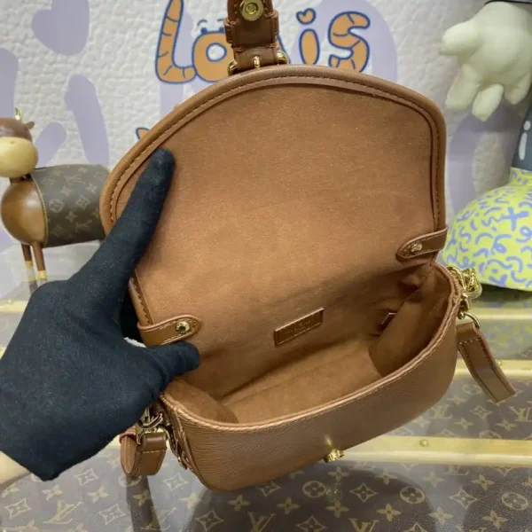 Louis Vuitton Saumur  Brown - Image 3