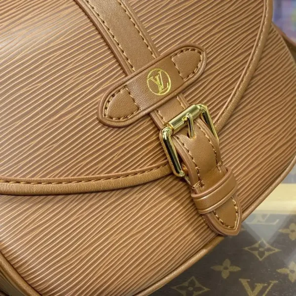 Louis Vuitton Saumur  Brown - Image 5