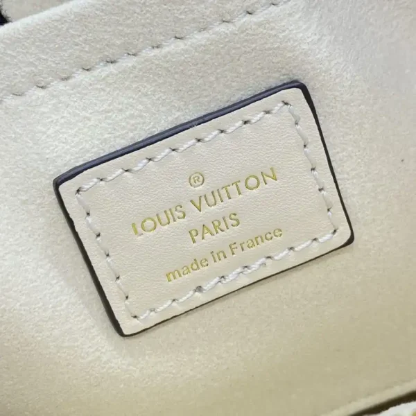 LV OnTheGo East West White - Image 4