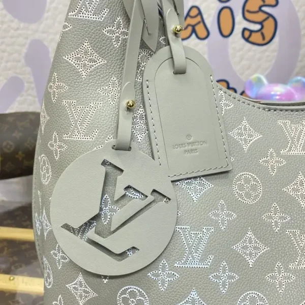 Louis Vuitton Carmel Grey - Image 2