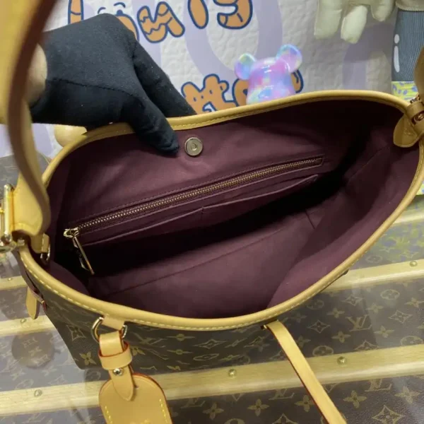 Louis Vuitton Carry All Brown - Image 6