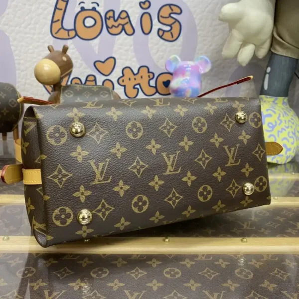 Louis Vuitton Carry All Brown - Image 7