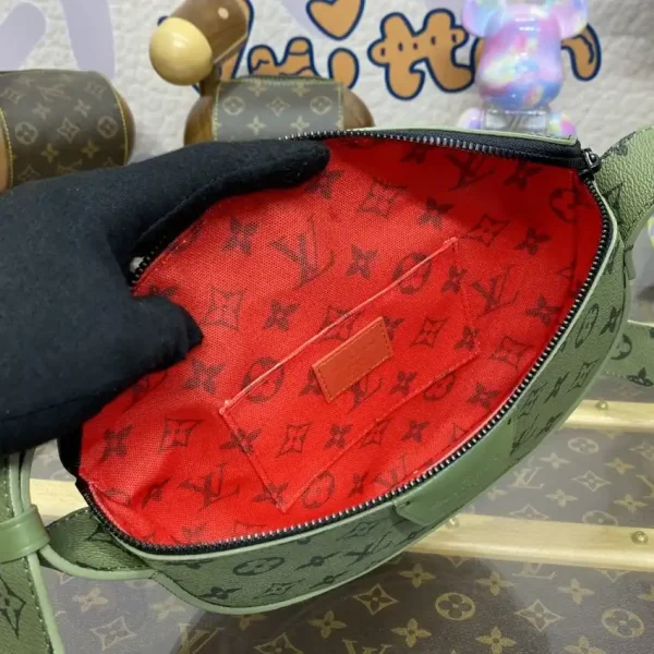 Louis Vuitton Moon Crossbody Green - Image 4