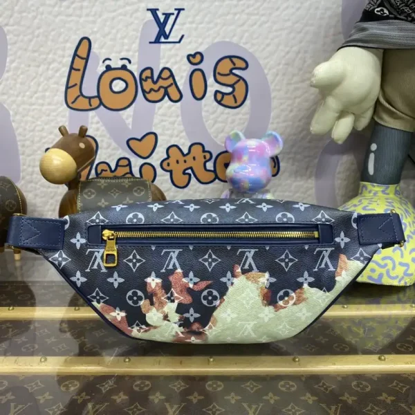 Louis Vuitton Bumbag Discovery Blue Fire - Image 5