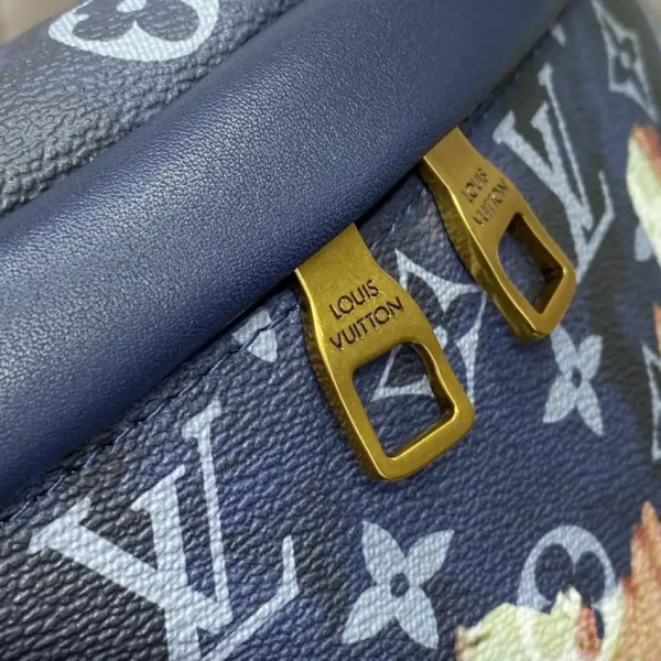 Louis Vuitton Bumbag Discovery Blue Fire - Image 7