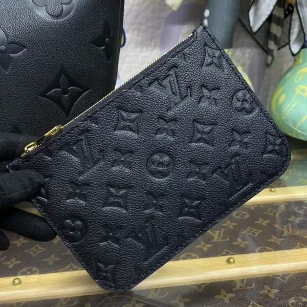 Louis Vuitton Loop Hobo Black - Image 4