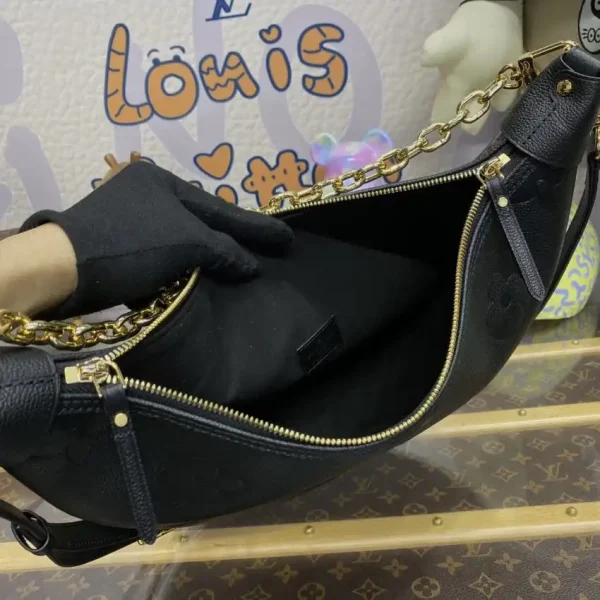 Louis Vuitton Loop Hobo Black - Image 6