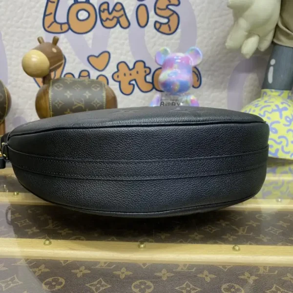 Louis Vuitton Loop Hobo Black - Image 8