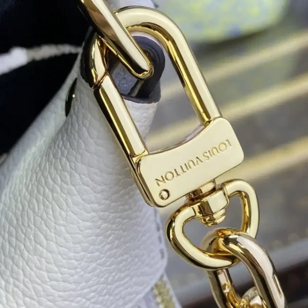 Louis Vuitton Loop Hobo White - Image 6