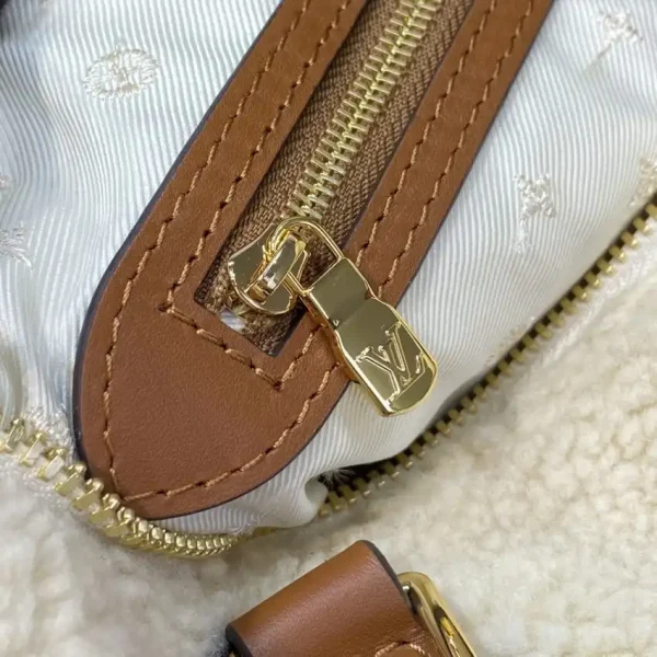 Louis Vuitton Speedy Bandouliere 25 White Wool - Image 3