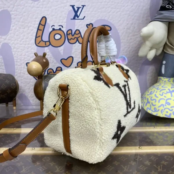 Louis Vuitton Speedy Bandouliere 25 White Wool - Image 2