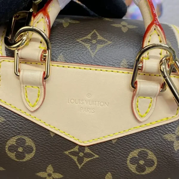 Louis Vuitton Excursion - Image 6