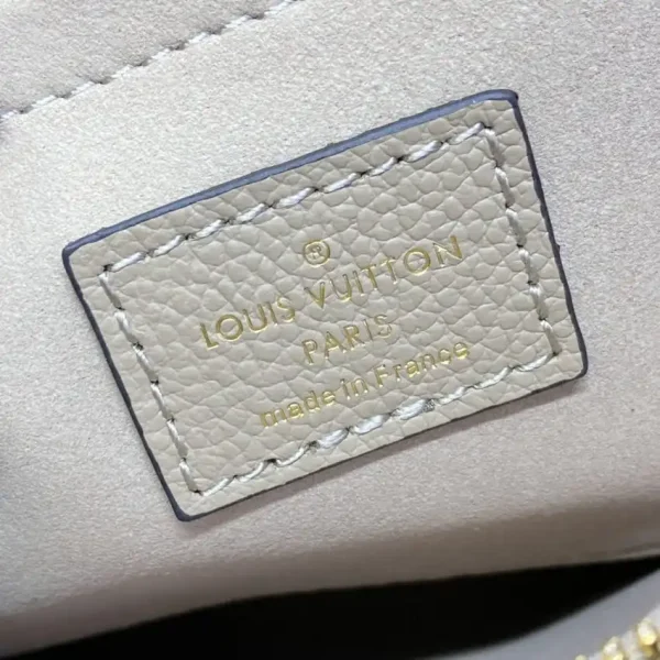 LV OnTheGo East West Beige - Image 4