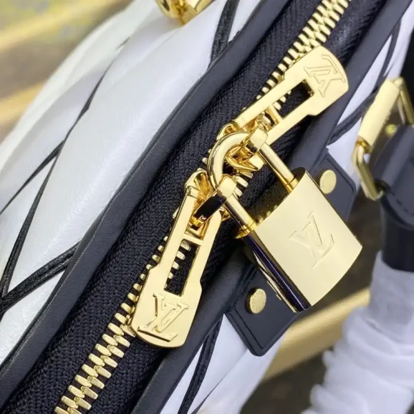 Louis Vuitton Alma BB White - Image 6