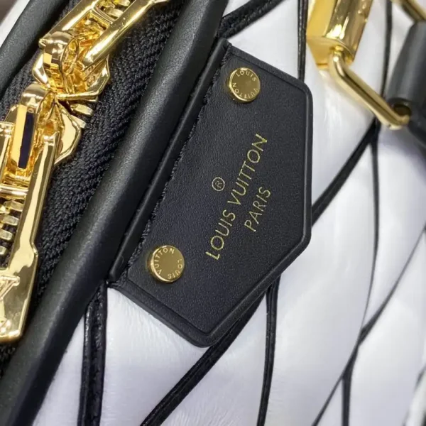 Louis Vuitton Alma BB White - Image 4