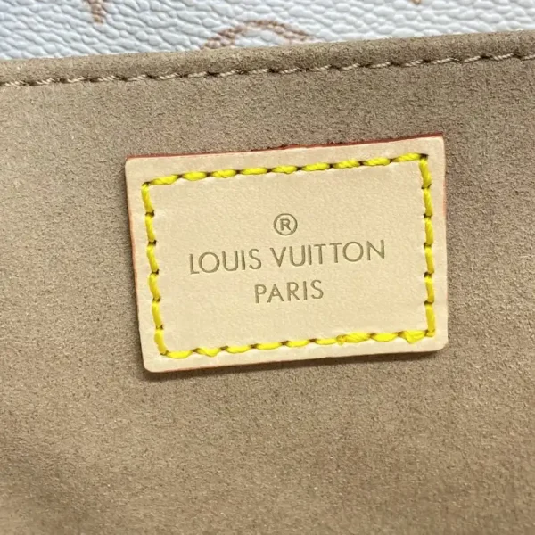 Louis Vuitton Pochette Metis East West Pink - Image 8