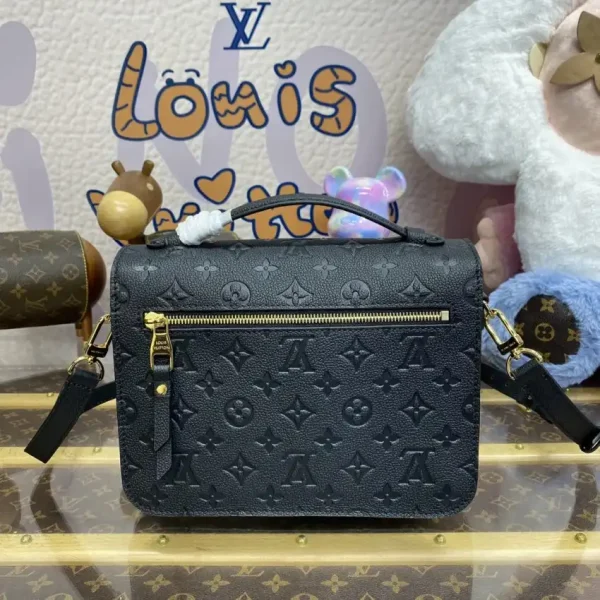 Louis Vuitton Pochette Metis Black - Image 6