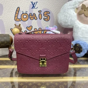 Louis Vuitton Pochette Metis Bordeaux