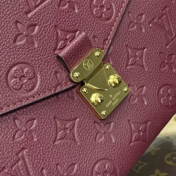 Louis Vuitton Pochette Metis Bordeaux - Image 8