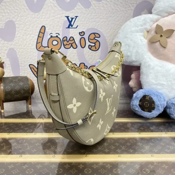Louis Vuitton Loop Hobo Beige - Image 4