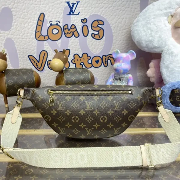 Louis Vuitton Bumbag Waist Brown - Image 3