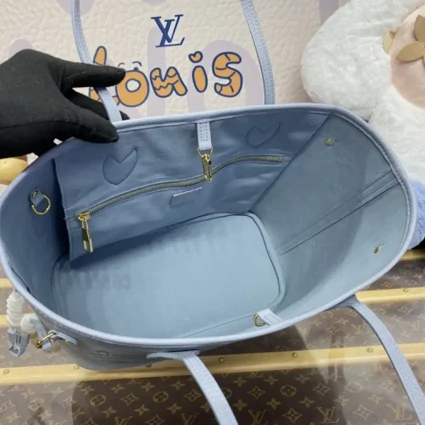 Louis Vuitton Neverfull MM Sky Blue - Image 9