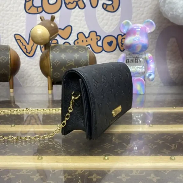 Louis Vuitton Wallet On Chain Lily Black - Image 3